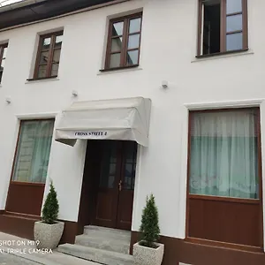 Cross Street 4 Guest house