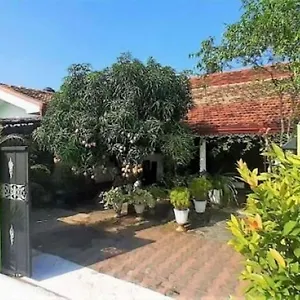 Alexandra Family Guest house Negombo