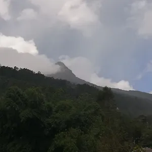 https://paradise-entrance.kandyhotelsnow.com