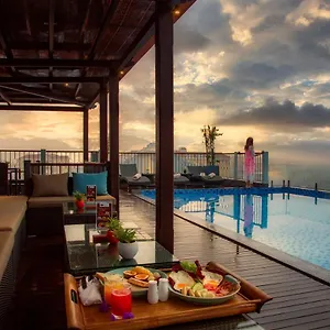 https://cozy-savvy-boutique-hotel-hoi-an.hotelsofhoian.com